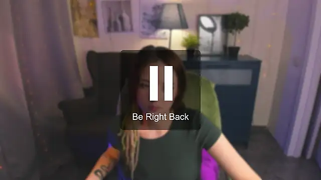 SarahShelby online show from 06-12-26, 10:35