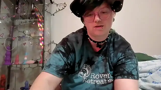 Snapshot of Pupghostt chatting on 02-16-26, 03:21 Pupghostt online show from 02-16-26, 03:21