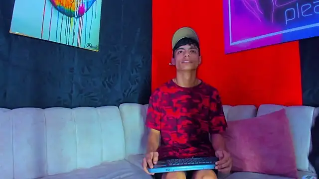 BrownieLoverss online show from 01-11-26, 02:29