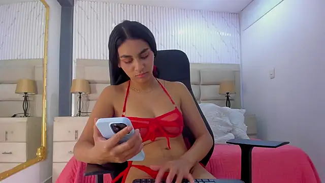 Snapshot of ManuelaEvans_ chatting on 01-11-26, 08:43 ManuelaEvans online show from 01-11-26, 08:43