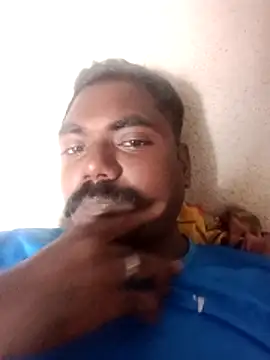 Snapshot of Tamilpaiyan07 chatting on 02-10-26, 06:45 Tamilpaiyan07 online show from 02-10-26, 06:45