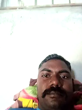 Snapshot of Tamilpaiyan07 chatting on 02-11-26, 02:55 Tamilpaiyan07 online show from 02-11-26, 02:55