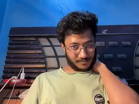 Snapshot of Sexy__Nerd chatting on 05-15-26, 12:14 Sexy Nerd online show from 05-15-26, 12:14