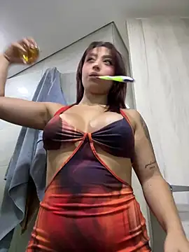 Snapshot of Electra_Joness chatting on 01-12-26, 12:06 Electra Joness online show from 01-12-26, 12:06