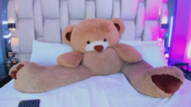  PaulinaDoll  online show from 04-15-26, 04:40