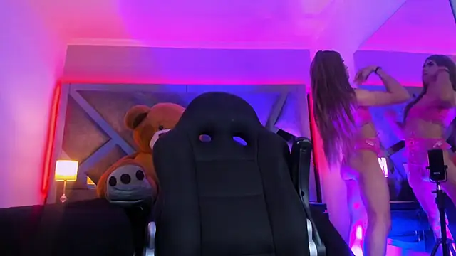 Charlotteinpole online show from 02-22-26, 03:53