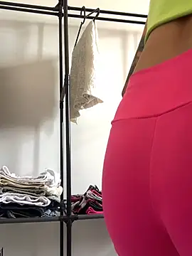 Snapshot of bety13 chatting on 02-04-26, 12:44 bety13 online show from 02-04-26, 12:44