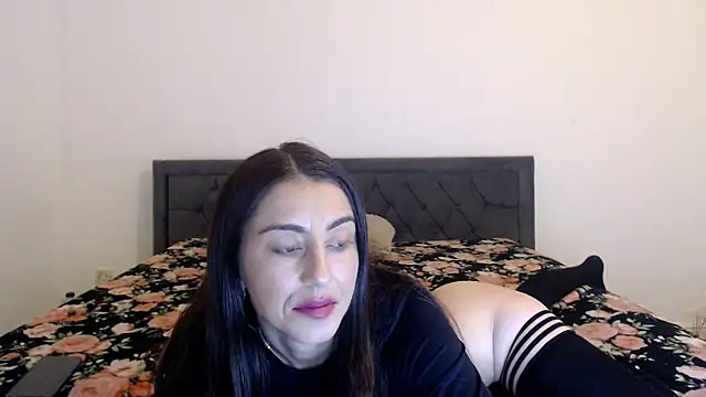 Stella John online show from 09-15-25, 05:52