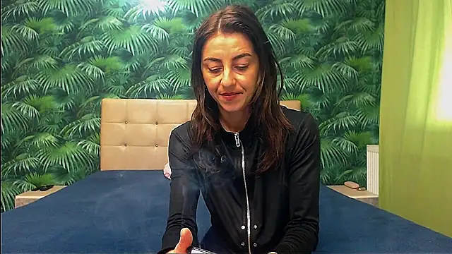 Stella John online show from 02-13-25, 07:35