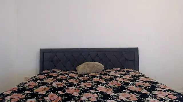 Stella John online show from 09-23-25, 05:58