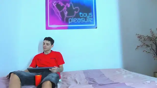 Pleasure boys hot online show from 04-10-26, 07:10