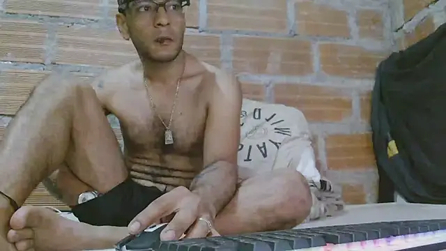 Snapshot of Alphamaster_92 chatting on 01-08-26, 06:36 Alphamaster 92 online show from 01-08-26, 06:36