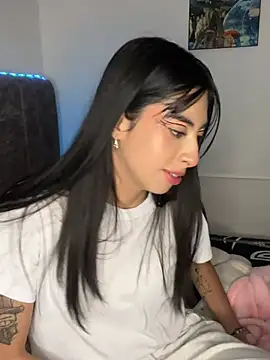 junorise23 online show from 03-16-26, 03:58