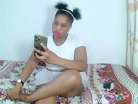 TrippingQueen online show from 12-21-25, 07:15