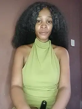 Snapshot of DesiredQueen27 chatting on 05-15-26, 02:48 DesiredQueen27 online show from 05-15-26, 02:48