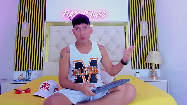 Sweet kevin1 online show from 12-21-25, 06:15