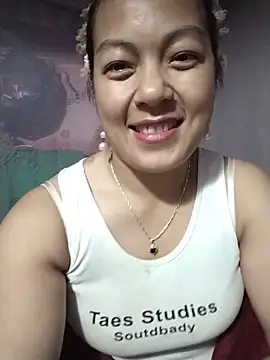 Snapshot of Lucky_cutee chatting on 06-11-26, 07:49 Lucky cutee online show from 06-11-26, 07:49