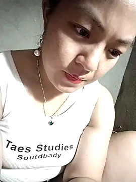 Snapshot of Lucky_cutee chatting on 05-07-26, 04:06 Lucky cutee online show from 05-07-26, 04:06