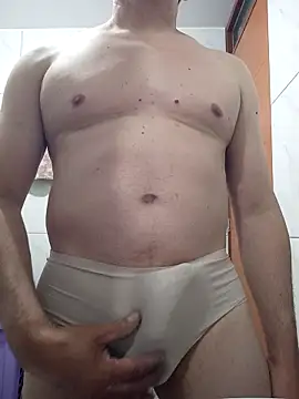 chico-en-tanga online show from 04-21-26, 05:03