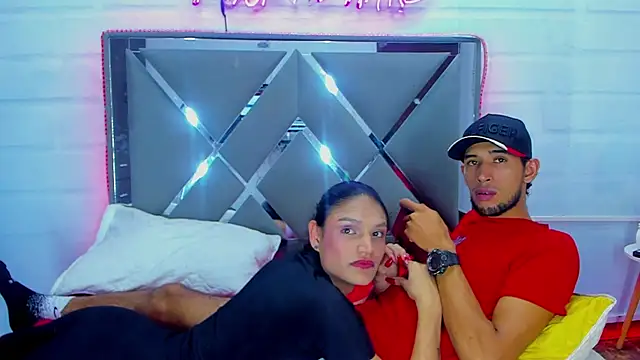 Snapshot of UnitedSoul chatting on 12-21-25, 06:48 UnitedSoul online show from 12-21-25, 06:48