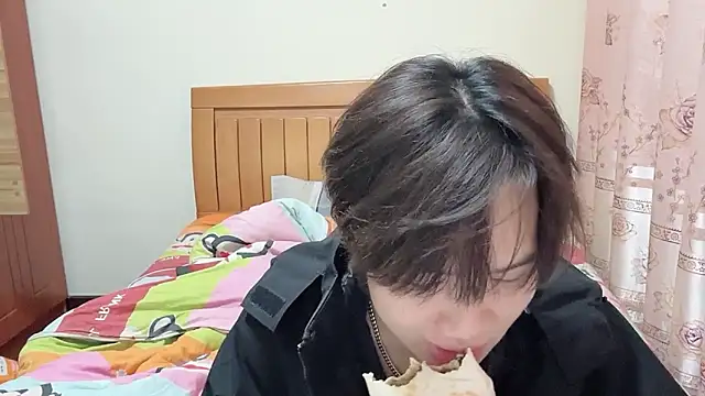 junnan001 online show from 02-08-26, 12:25