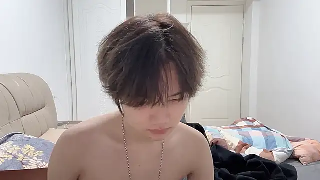 junnan001 online show from 12-21-25, 08:38