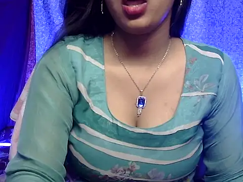cute Dirty Diva online show from 04-25-26, 05:21
