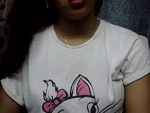 Snapshot of cute_Dirty_Diva chatting on 06-06-26, 03:50 cute Dirty Diva online show from 06-06-26, 03:50