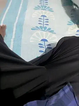 Snapshot of hydhunk26 chatting on 05-28-26, 04:42 hydhunk26 online show from 05-28-26, 04:42