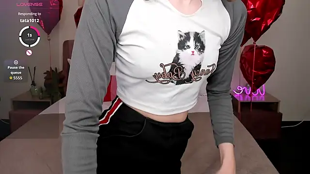 Snapshot of NovaEva_ chatting on 02-27-26, 12:11 NovaEva online show from 02-27-26, 12:11