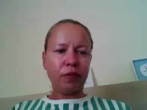 Snapshot of jennyblondeuk chatting on 05-20-26, 04:37 jennyblondeuk online show from 05-20-26, 04:37