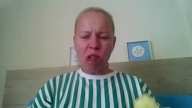 Snapshot of jennyblondeuk chatting on 04-23-26, 03:24 jennyblondeuk online show from 04-23-26, 03:24