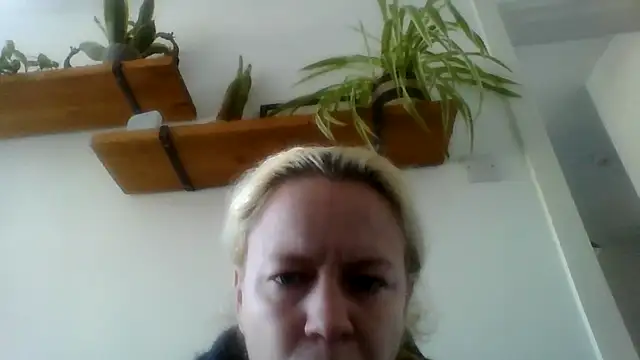 jennyblondeuk online show from 03-04-26, 02:14