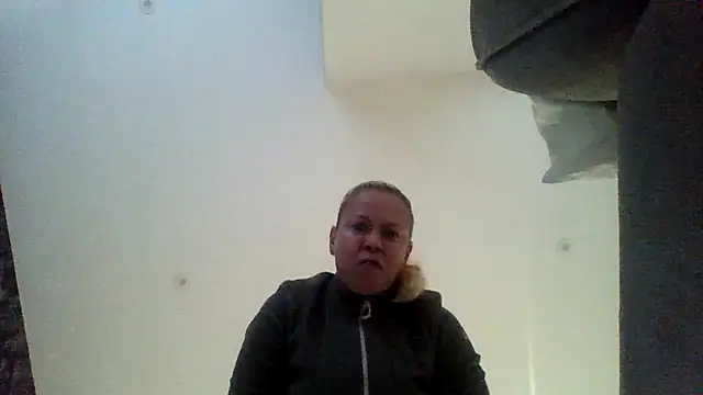 jennyblondeuk online show from 03-22-26, 05:47