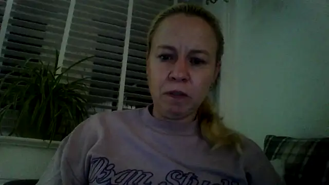 jennyblondeuk online show from 03-01-26, 07:58