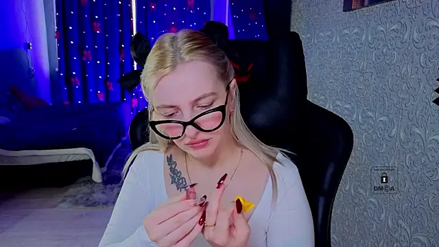 Eva Vibe  online show from 03-12-26, 06:28