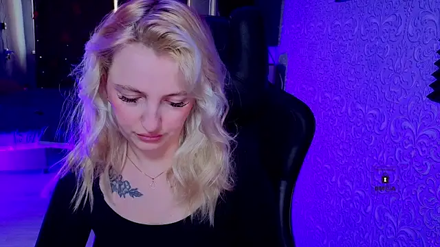 Eva Vibe  online show from 03-29-26, 08:49