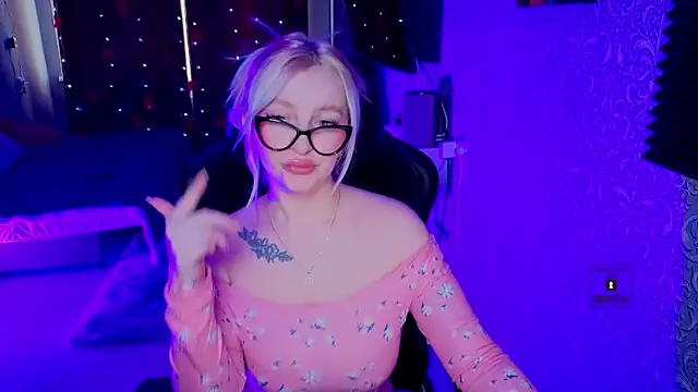 Eva Vibe  online show from 03-21-26, 08:15