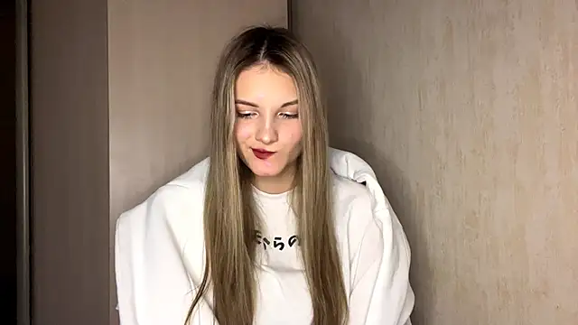 Snapshot of EmllyLighty chatting on 01-07-26, 08:08 EmllyLighty online show from 01-07-26, 08:08