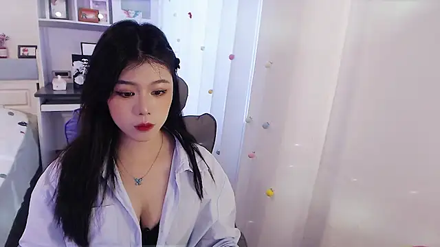 Snapshot of Coke-1996 chatting on 01-14-26, 06:28 Coke-1996 online show from 01-14-26, 06:28