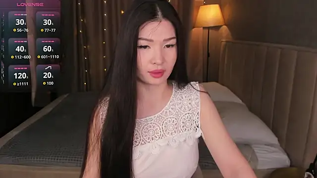 Lea Apple online show from 05-18-26, 12:11