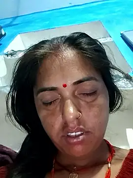 Snapshot of Mahima_rani34 chatting on 05-18-26, 10:25 Mahima rani34 online show from 05-18-26, 10:25