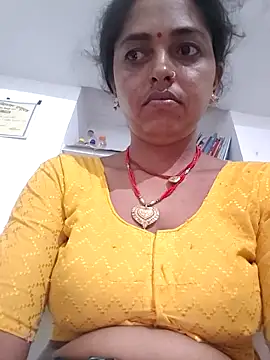 Snapshot of Mahima_rani34 chatting on 06-02-26, 10:32 Mahima rani34 online show from 06-02-26, 10:32