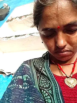 Snapshot of Mahima_rani34 chatting on 05-18-26, 08:19 Mahima rani34 online show from 05-18-26, 08:19