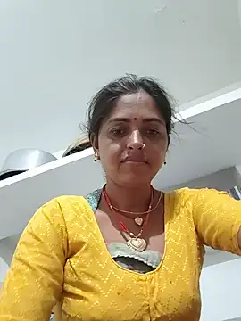 Snapshot of Mahima_rani34 chatting on 06-15-26, 10:09 Mahima rani34 online show from 06-15-26, 10:09