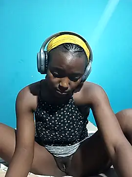 Snapshot of ShyNaughtyBabe chatting on 01-10-26, 07:53 ShyNaughtyBabe online show from 01-10-26, 07:53