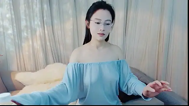 HCOCO online show from 03-21-26, 01:04