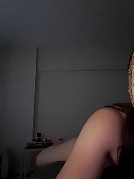 Gunessolen01 online show from 12-20-25, 02:42