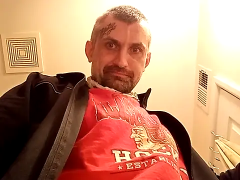 Snapshot of ViciouzzD chatting on 02-21-26, 09:39 ViciouzzD online show from 02-21-26, 09:39