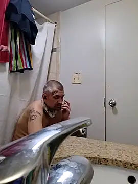 Snapshot of ViciouzzD chatting on 01-11-26, 10:33 ViciouzzD online show from 01-11-26, 10:33